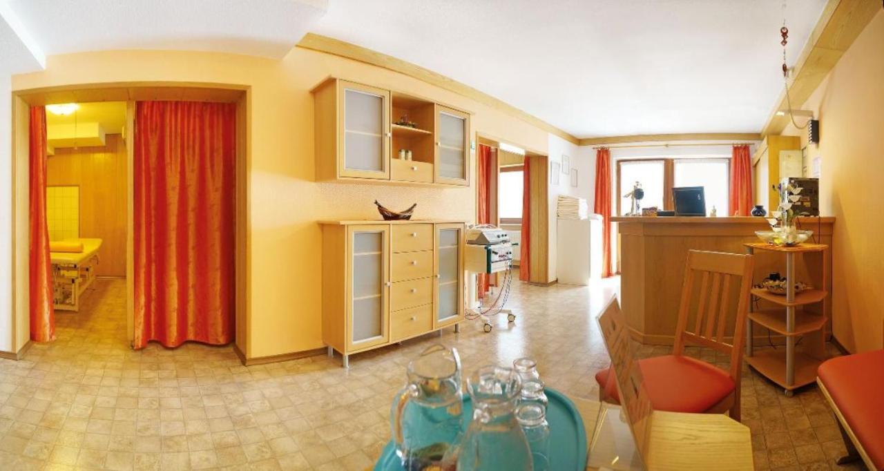Haus Renate Hotel Bad Fussing Bagian luar foto